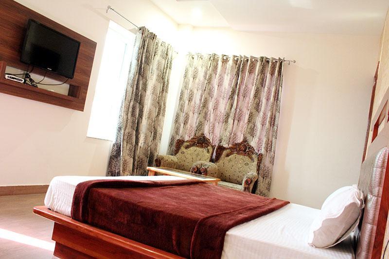 Grace Hotel Karnāl Dış mekan fotoğraf